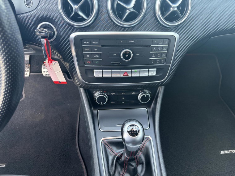 Vehicle Image 29