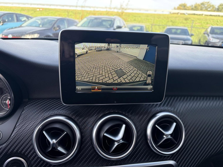Vehicle Image 38