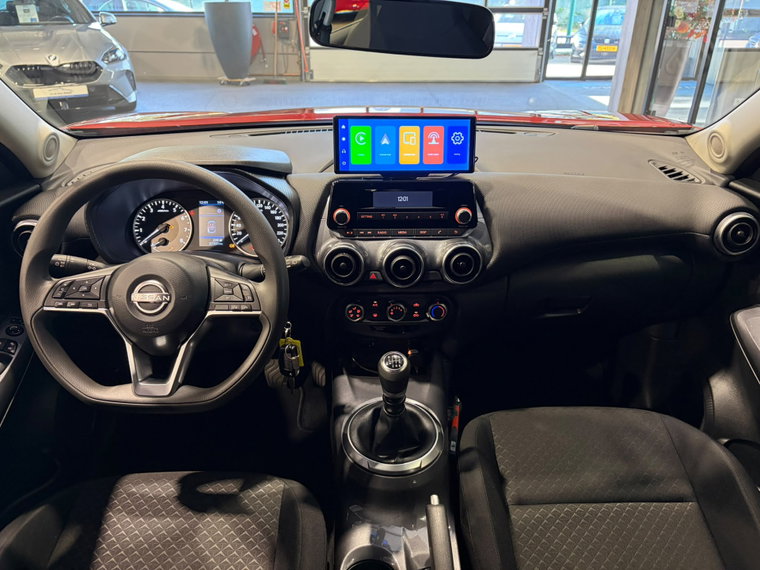 Vehicle Image 31