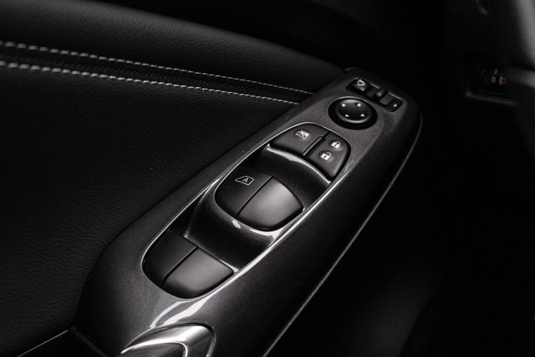 Vehicle Image 38