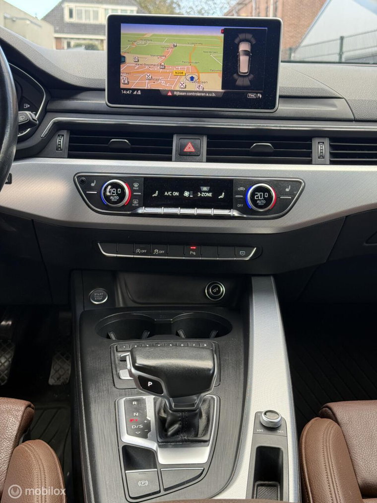 Vehicle Image 19