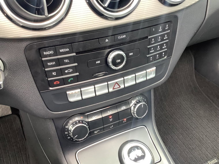 Vehicle Image 29