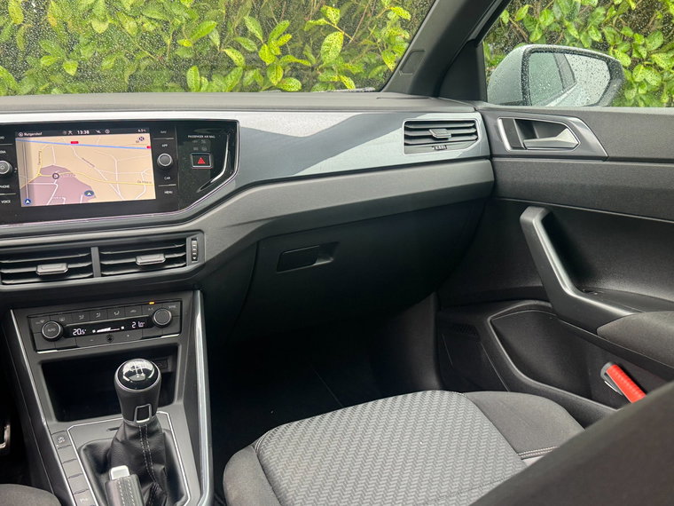 Vehicle Image 26