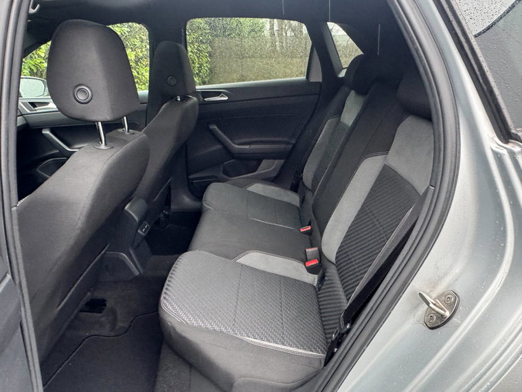 Vehicle Image 36