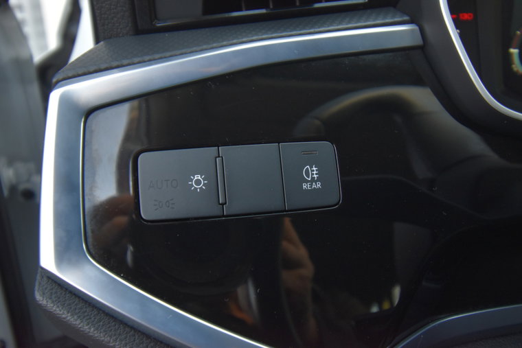 Vehicle Image 40