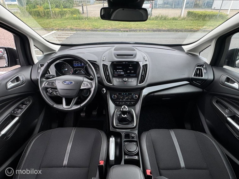 Vehicle Image 17