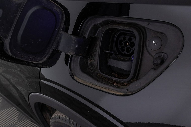 Vehicle Image 38