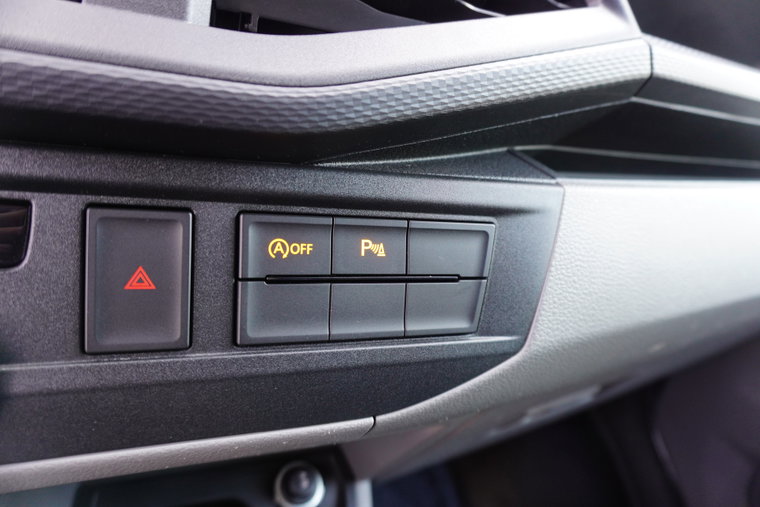 Vehicle Image 23