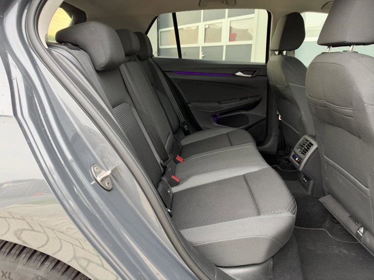 Vehicle Image 23