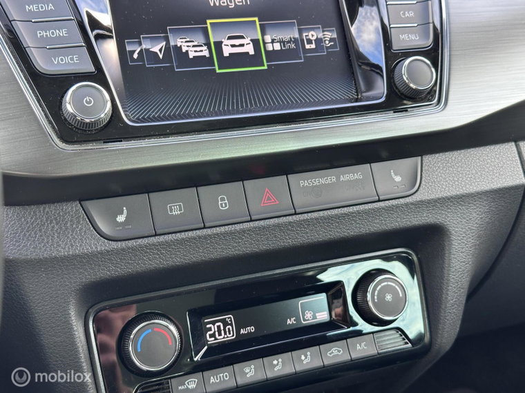 Vehicle Image 28