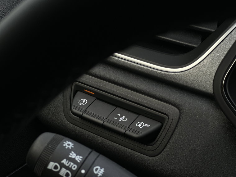 Vehicle Image 27