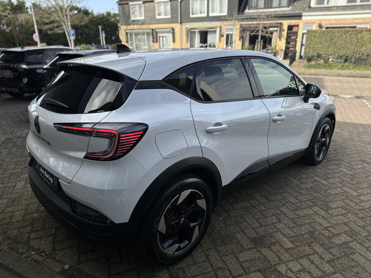 Vehicle Image 45