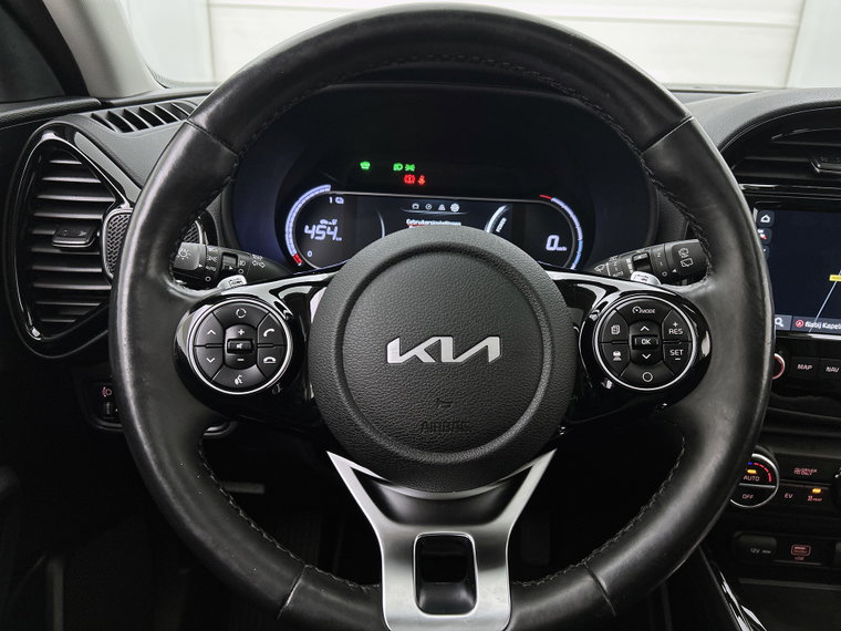 Vehicle Image 35