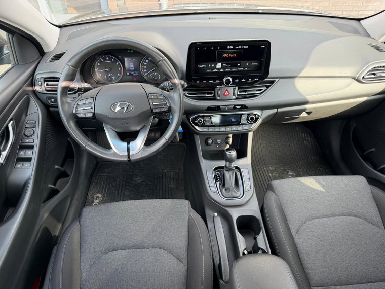 Vehicle Image 17