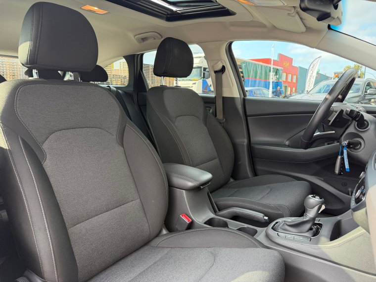 Vehicle Image 36