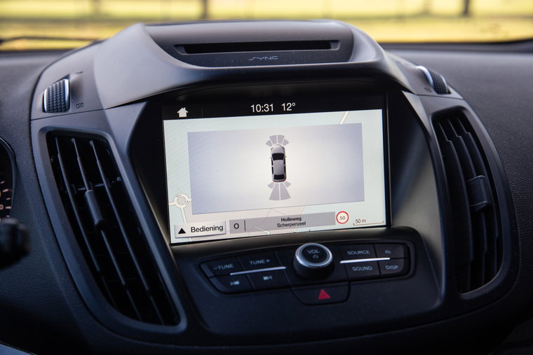 Vehicle Image 12
