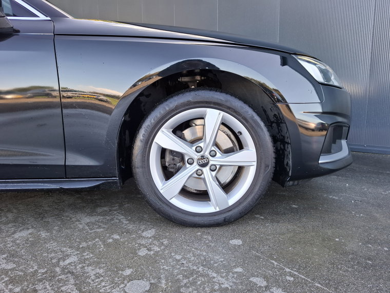 Vehicle Image 19