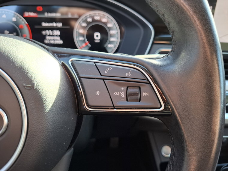 Vehicle Image 20