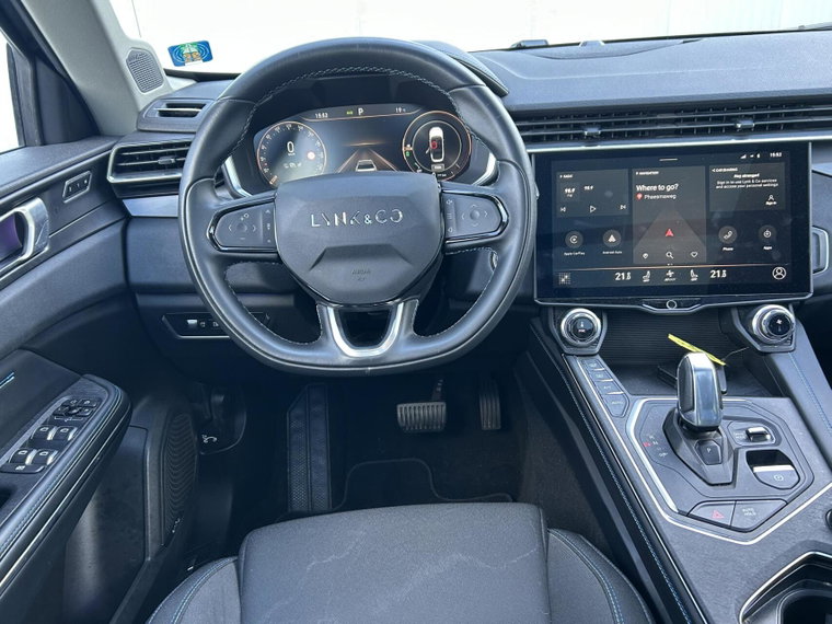 Vehicle Image 12