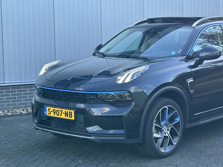 Vehicle Image 7