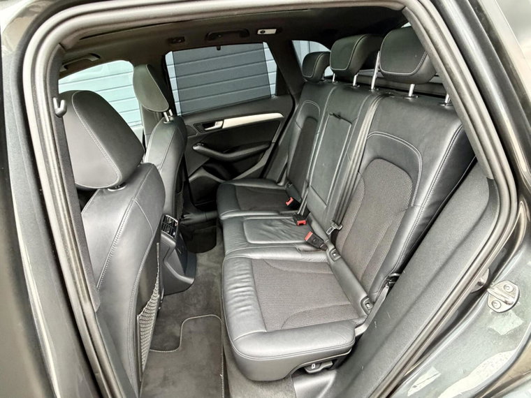 Vehicle Image 22