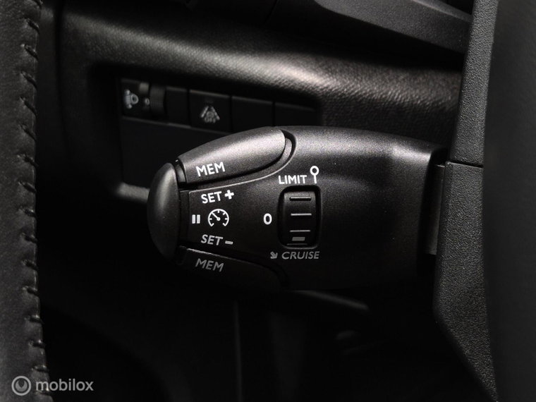 Vehicle Image 50