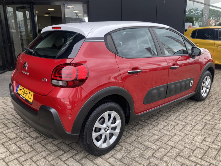 Vehicle Image 17