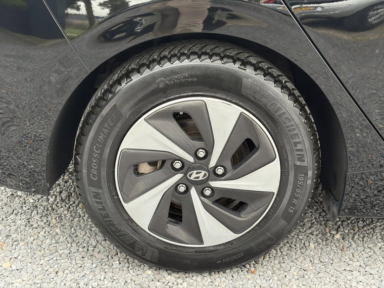 Vehicle Image 37