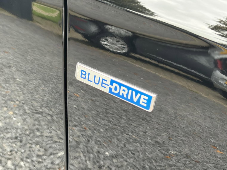 Vehicle Image 38