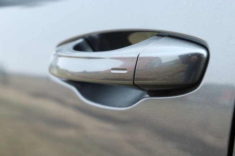 Vehicle Image 11