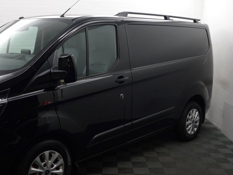 Vehicle Image 21