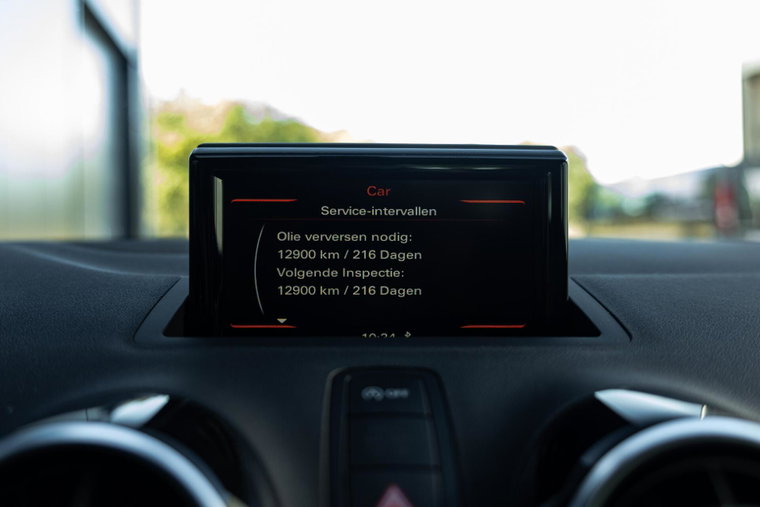 Vehicle Image 35