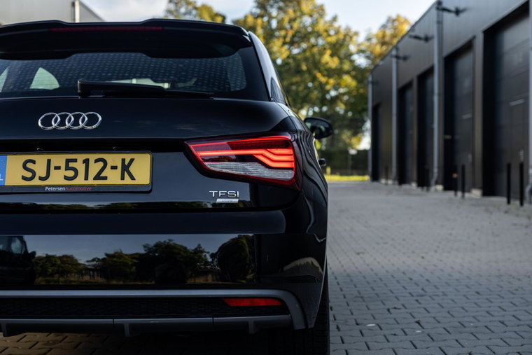 Vehicle Image 50
