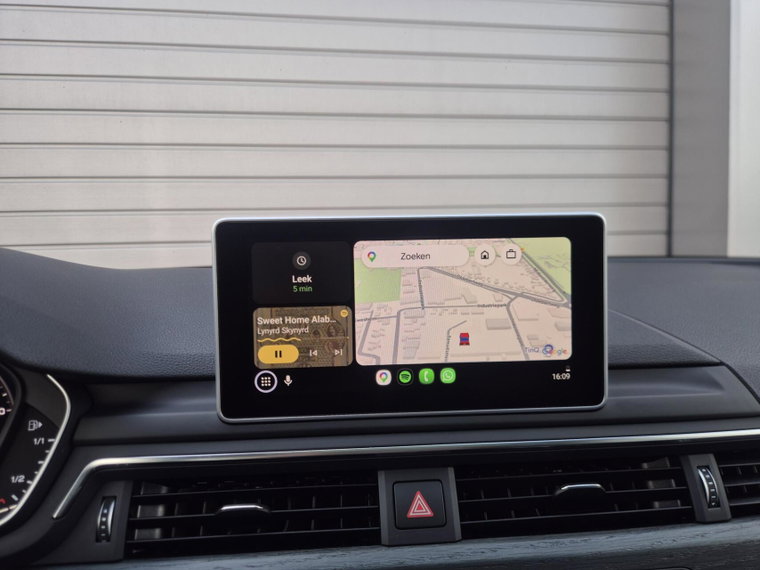Vehicle Image 21