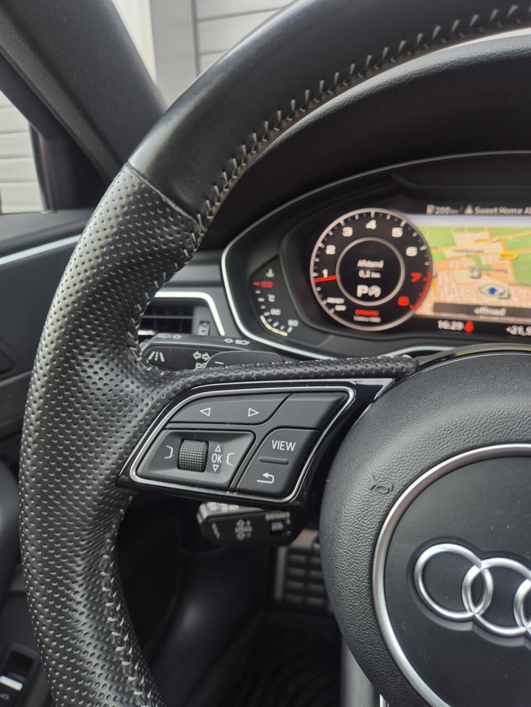 Vehicle Image 30