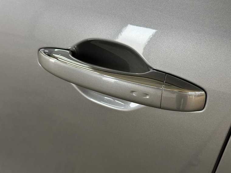Vehicle Image 37