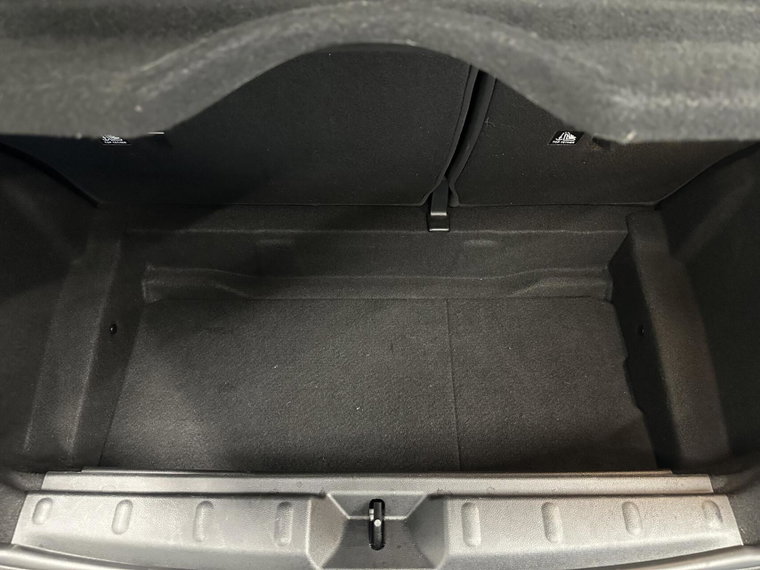 Vehicle Image 40