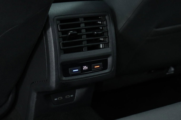 Vehicle Image 39