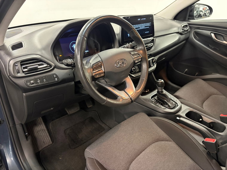 Vehicle Image 37