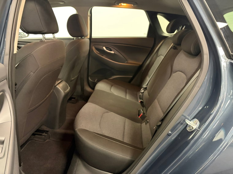 Vehicle Image 38