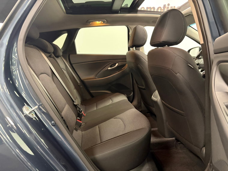 Vehicle Image 39
