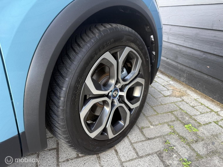 Vehicle Image 26