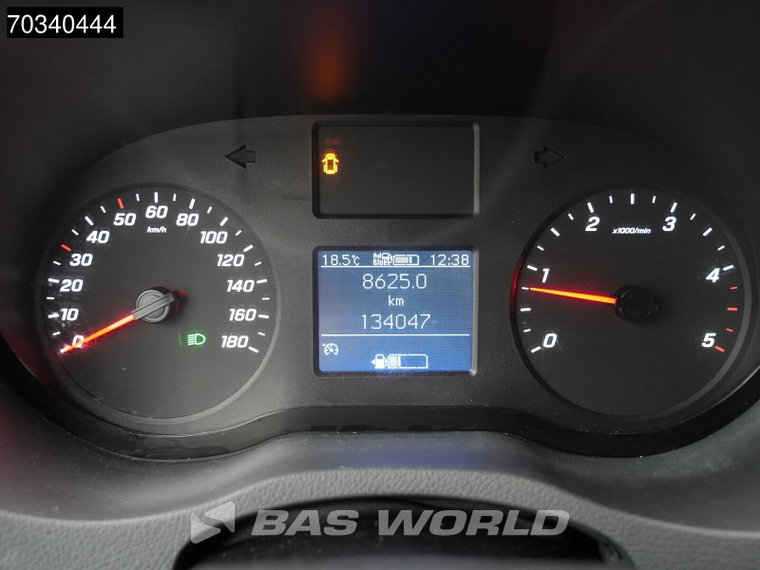 Vehicle Image 45