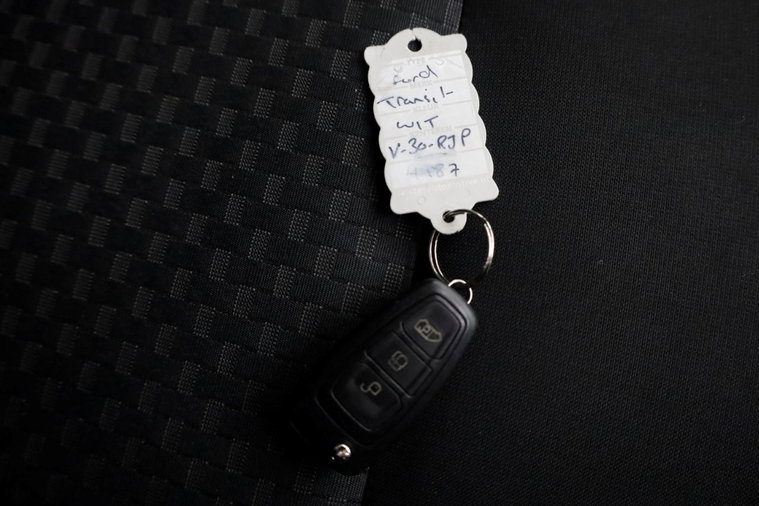 Vehicle Image 7