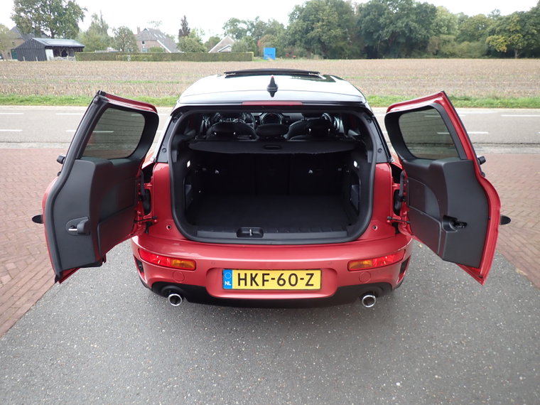 Vehicle Image 28
