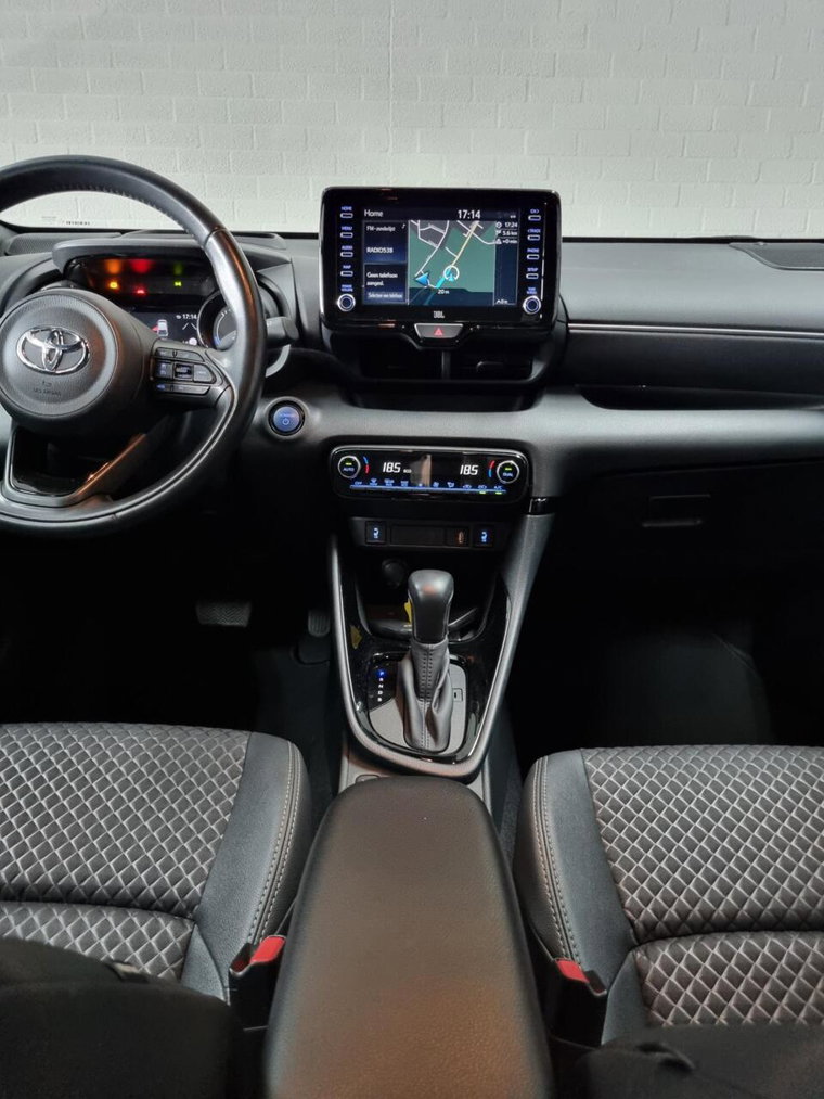 Vehicle Image 30