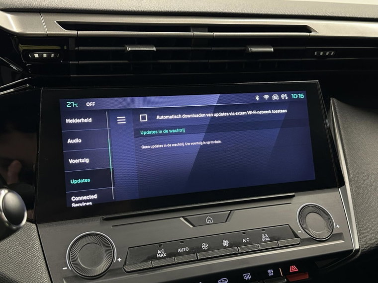 Vehicle Image 38