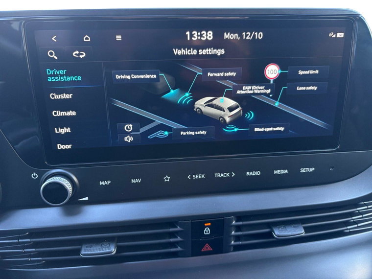 Vehicle Image 22