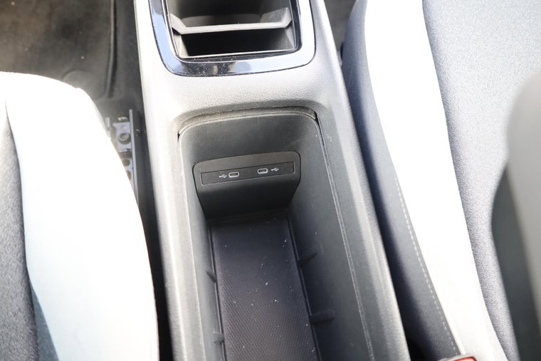 Vehicle Image 41