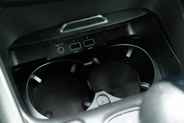 Vehicle Image 24